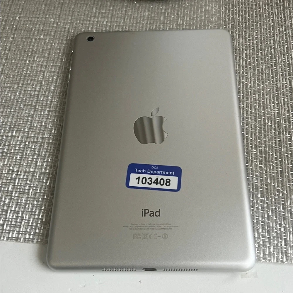 Apple Tablet - Silver